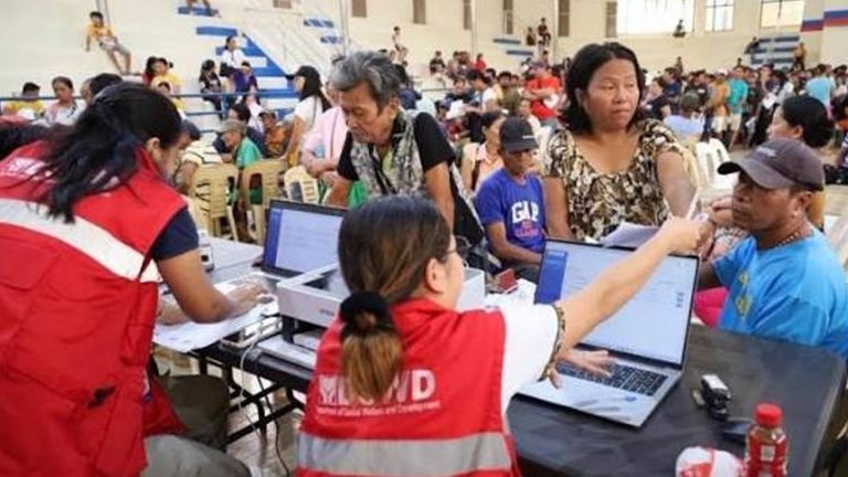978K Low-Income SSS Members Get UPLIFT Assistance