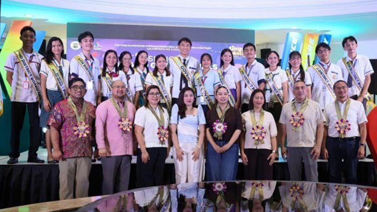 15 Iloilo Student Leaders Take On Local Government Roles