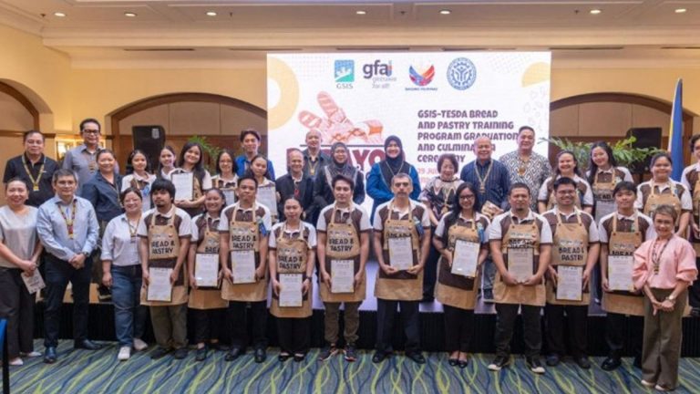 1st Batch Of GSIS Dependents Complete TESDA Skills Training In Davao
