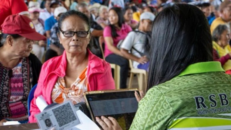 Nearly 1K Dinagat Farmers Get Cash Aid Under PAFFP; More Payouts Set