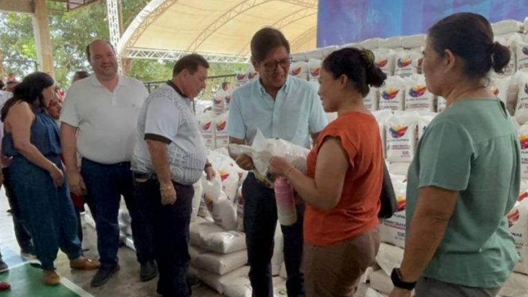 PBBM Leads Rice Distribution To 386K Negros Oriental Families