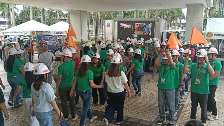 Iloilo Province Equips Personnel With Emergency Gear Earthquakes