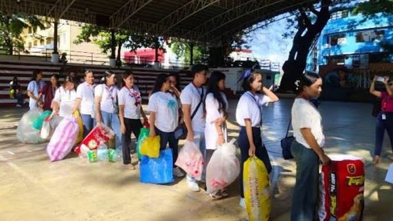 Alaminos City’s Recyclables Exchange For Groceries Continues
