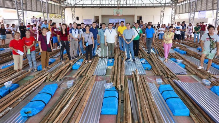 Over 100 Flood-Hit Families In Apalit Receive Shelter Repair Aid