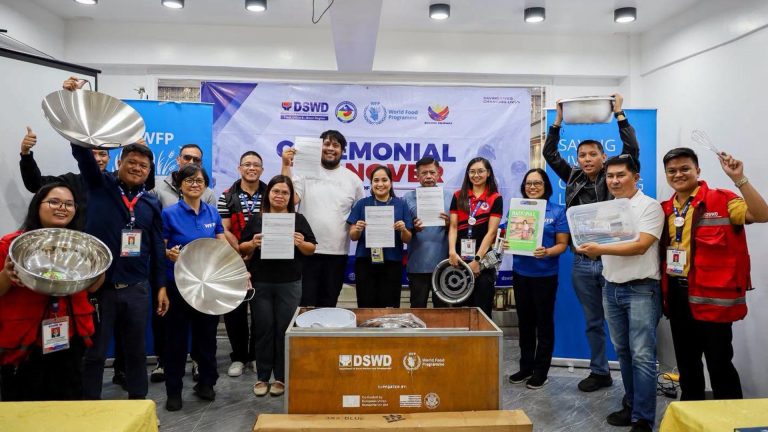 Bicol LGUs Receive Kitchen Kits For Emergency Food Response
