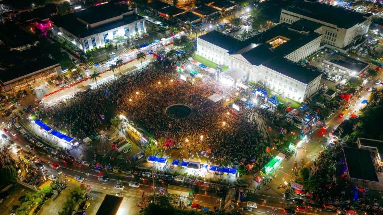 ‘Peaceful, Safe’ MassKara Festival Closing Draws 630K Spectators